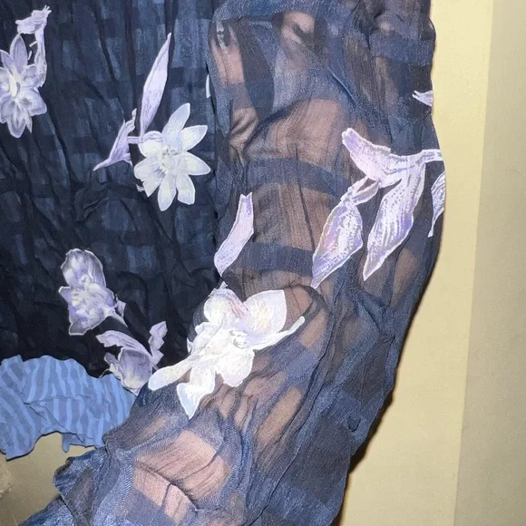 Vintage Pretty Beaded Floral Button Down Blouse Top - Picture 7 of 8